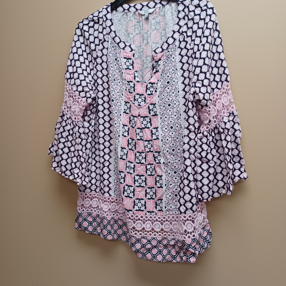 Crown & Ivy pink lacey sleeve top - M - Picture 5 of 9
